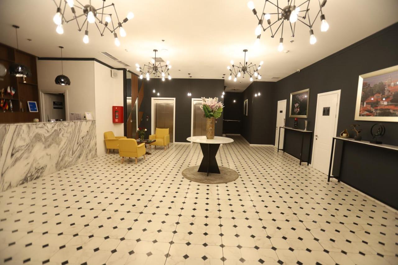 Bricks Hotel Тбілісі Екстер'єр фото