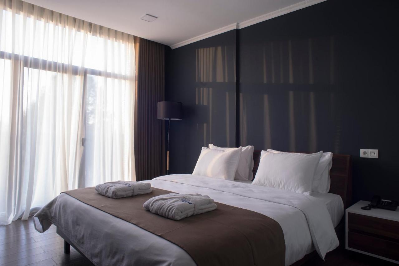 Bricks Hotel Тбілісі Екстер'єр фото
